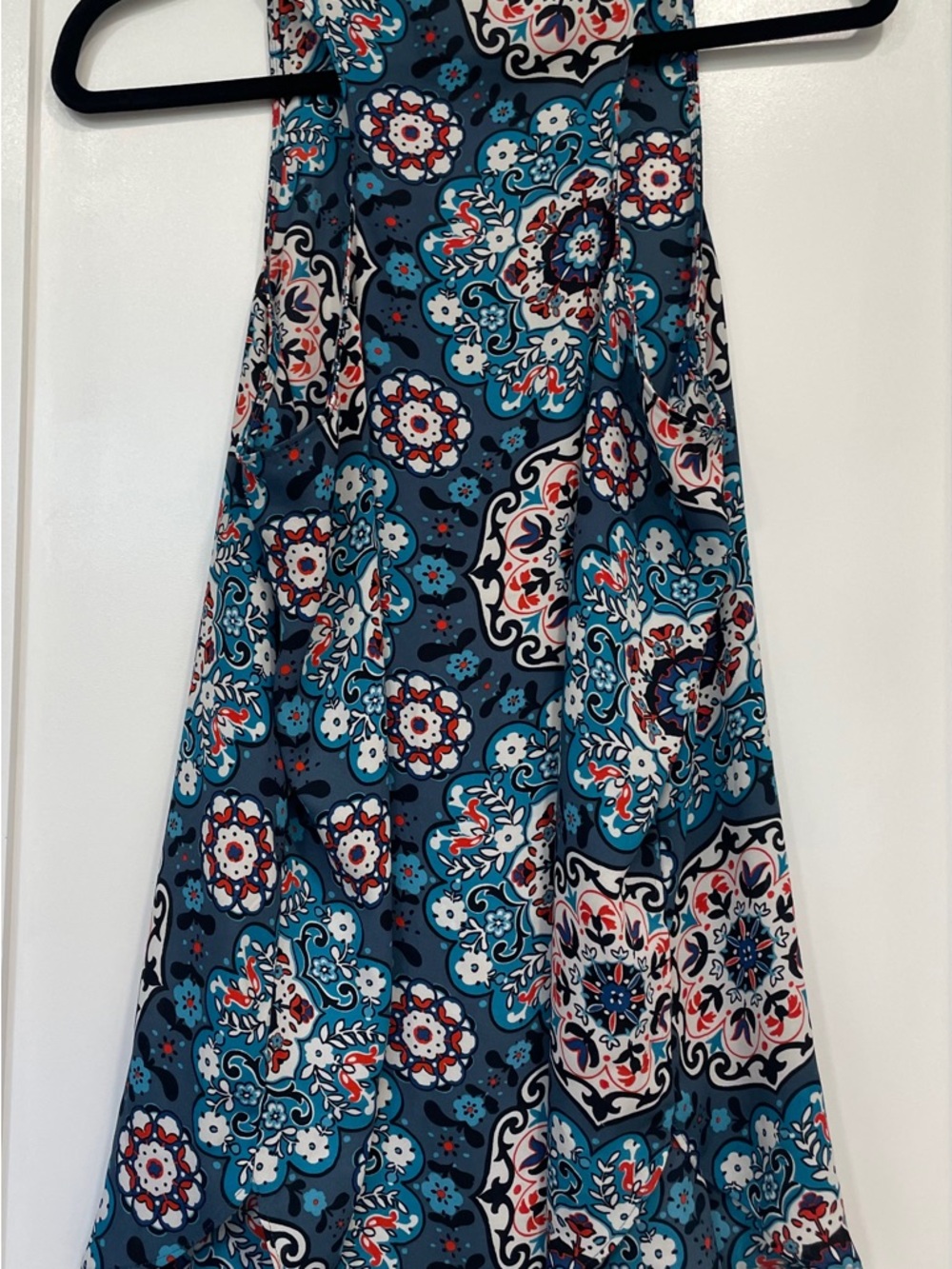LOFT Blue Multi Paisley-Style Tank Top Women’s Medium